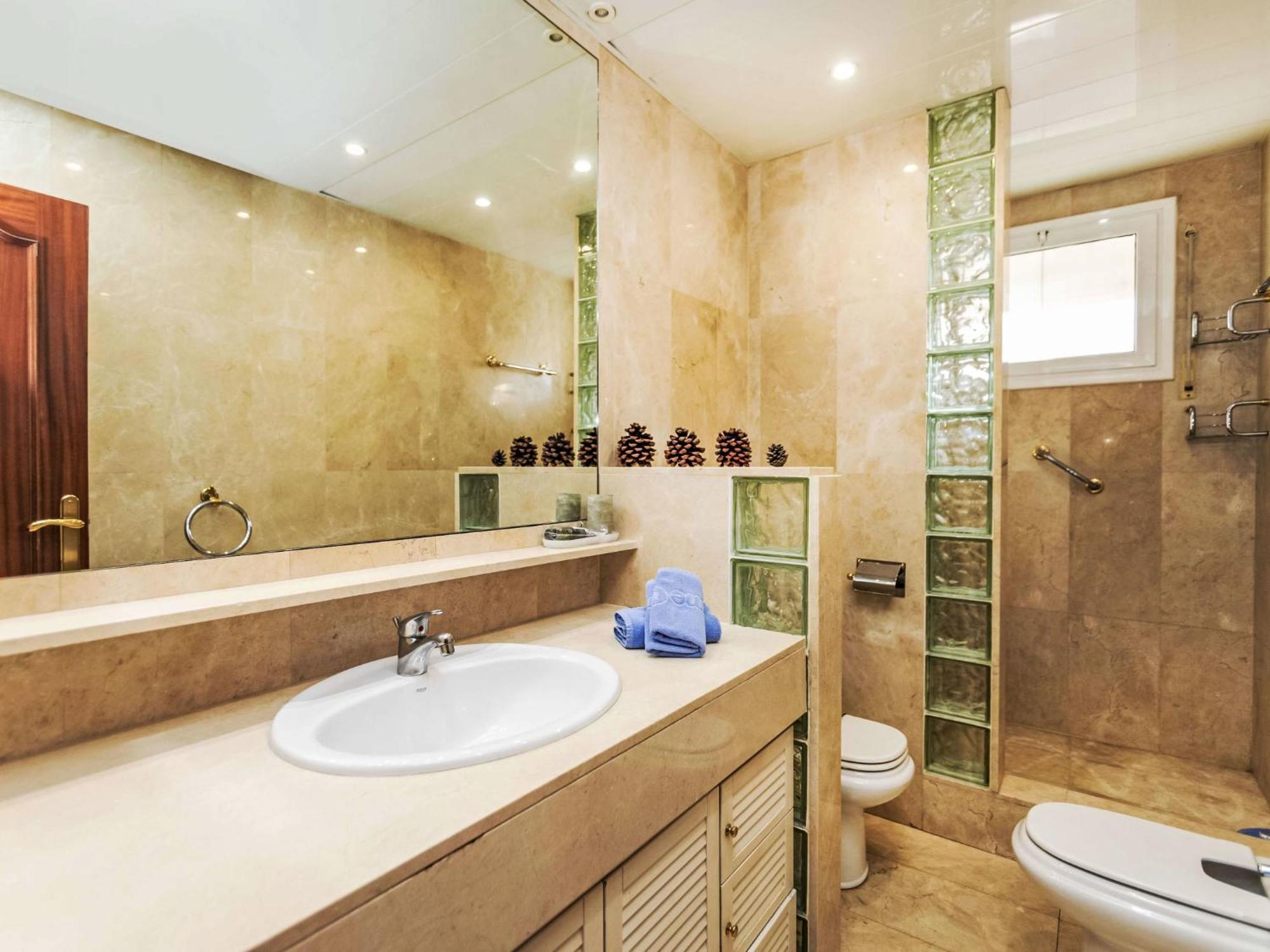 Apartment Sants-Les Corts Galileu By Interhome Барселона Экстерьер фото