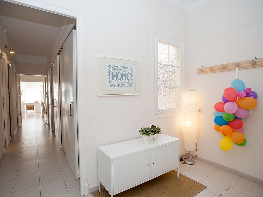 Apartment Sants-Les Corts Galileu By Interhome Барселона Экстерьер фото